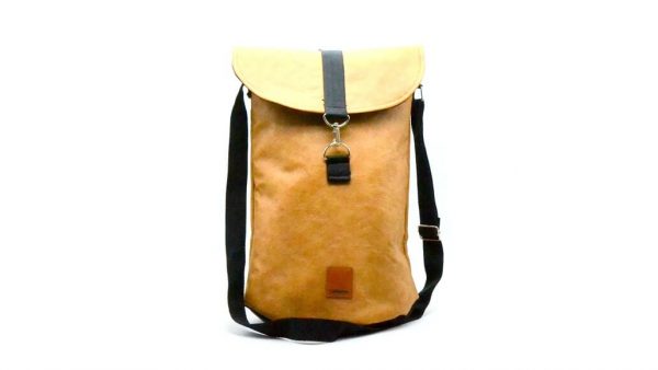 Bolso morral cuerina Chuna camel