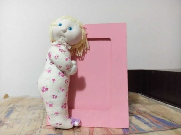 Porta retrato mediano con muñeco Duende Mágico